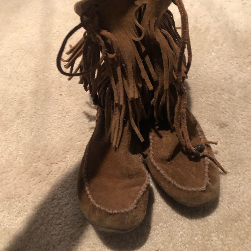 Fringe boots - Picture 2 of 2